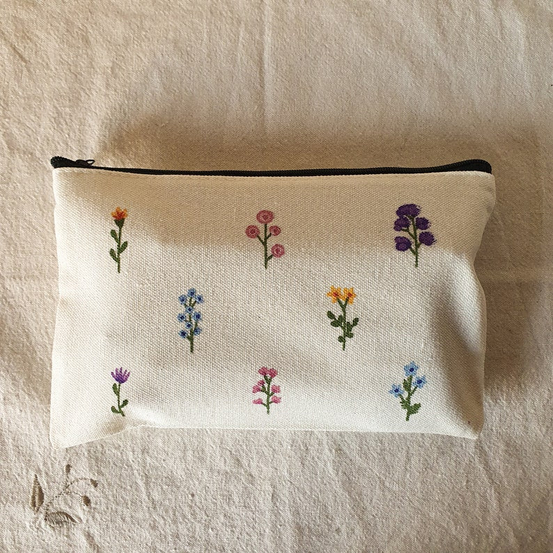 Handbemaltes Federmäppchen aus Stoff mit Wildblumenmuster, 21 x 13 cm, für Schule und Kosmetik