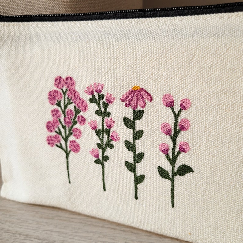 Handbemaltes Federmäppchen aus floralem Stoff mit Reißverschluss, 21 x 13 cm