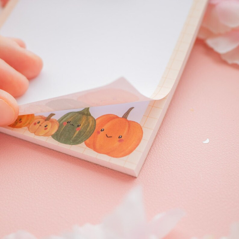 Autumn Pumpkin Notepad 10x10 cm with 50 Tear-Off Pages and Cardboard Back for Planning and To-Do Lists