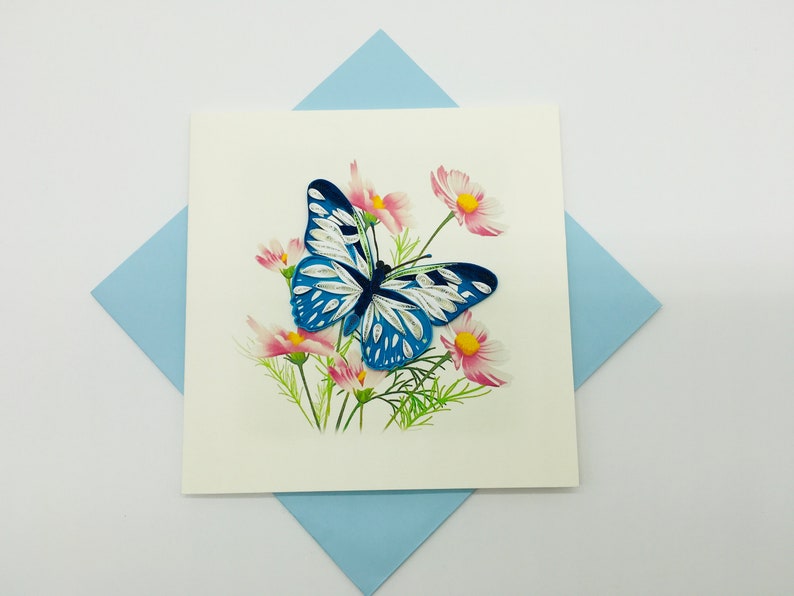 Quilling-Karte Schmetterling Design, 15x15 cm, Handgefertigt mit 2 mm Papierstreifen, inkl. Umschlag
