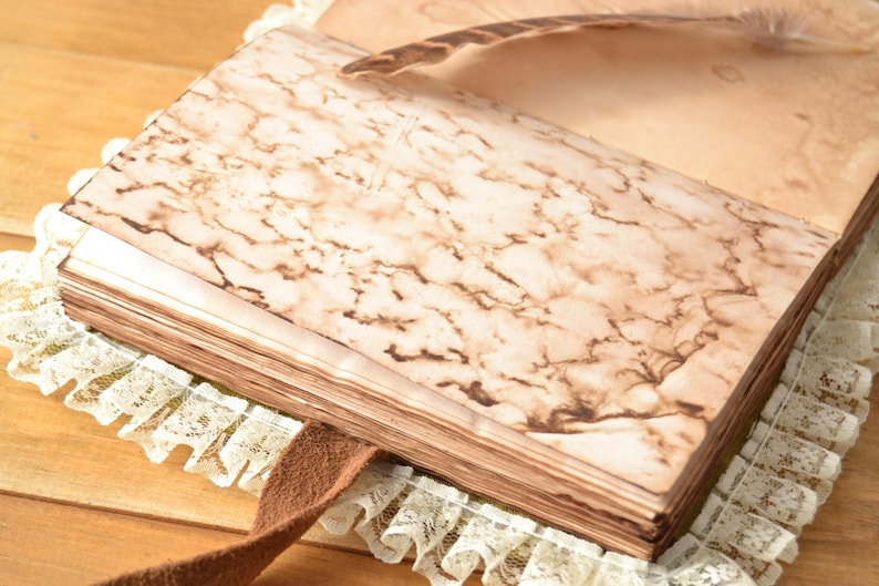 Handgefertigtes Vintage Stoff Notizbuch A6, 500 Seiten, Leer, Koptische Bindung, Mit Lederbändchen