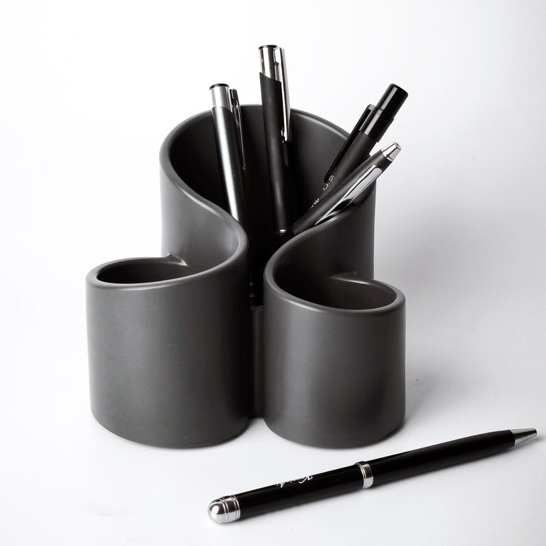 Schreibtisch-Organizer aus Polymergips, Stifte- und Pinselhalter, minimalistische Bürodekoration