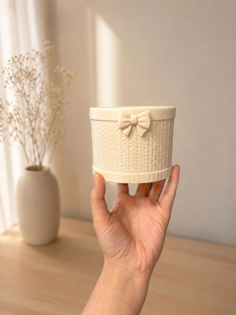 3D Gedruckt Schleife Stiftehalter mit Stricktextur, Bleistiftbecher, Schreibtisch Organizer, Büro Dekor, Geschenk für Lehrer