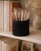 3D Gedruckt Schleife Stiftehalter mit Stricktextur, Bleistiftbecher, Schreibtisch Organizer, Büro Dekor, Geschenk für Lehrer
