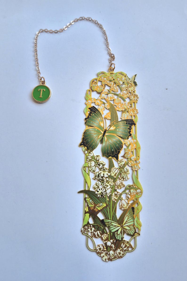 Lesezeichen aus Metall mit Schmetterlings- und Blumenmotiv, Initialenanhänger, elegantes Lesebändchen für Bücherliebhaber