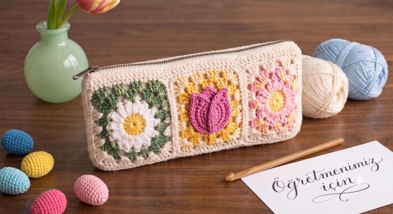 Gehäkeltes Federmäppchen mit Blumenmuster, quadratisches Federmäppchen aus Baumwollgarn