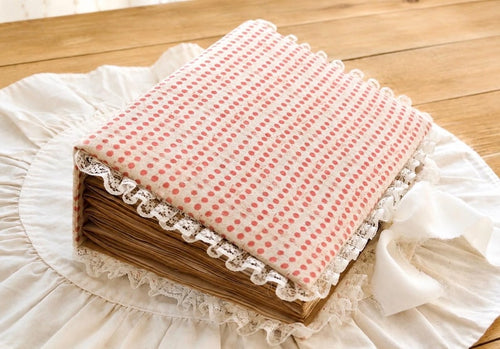 A5 Notizbuch mit wattiertem Stoffeinband, 200 leere teefarbene Seiten, Vintage Spitzen Junk Journal