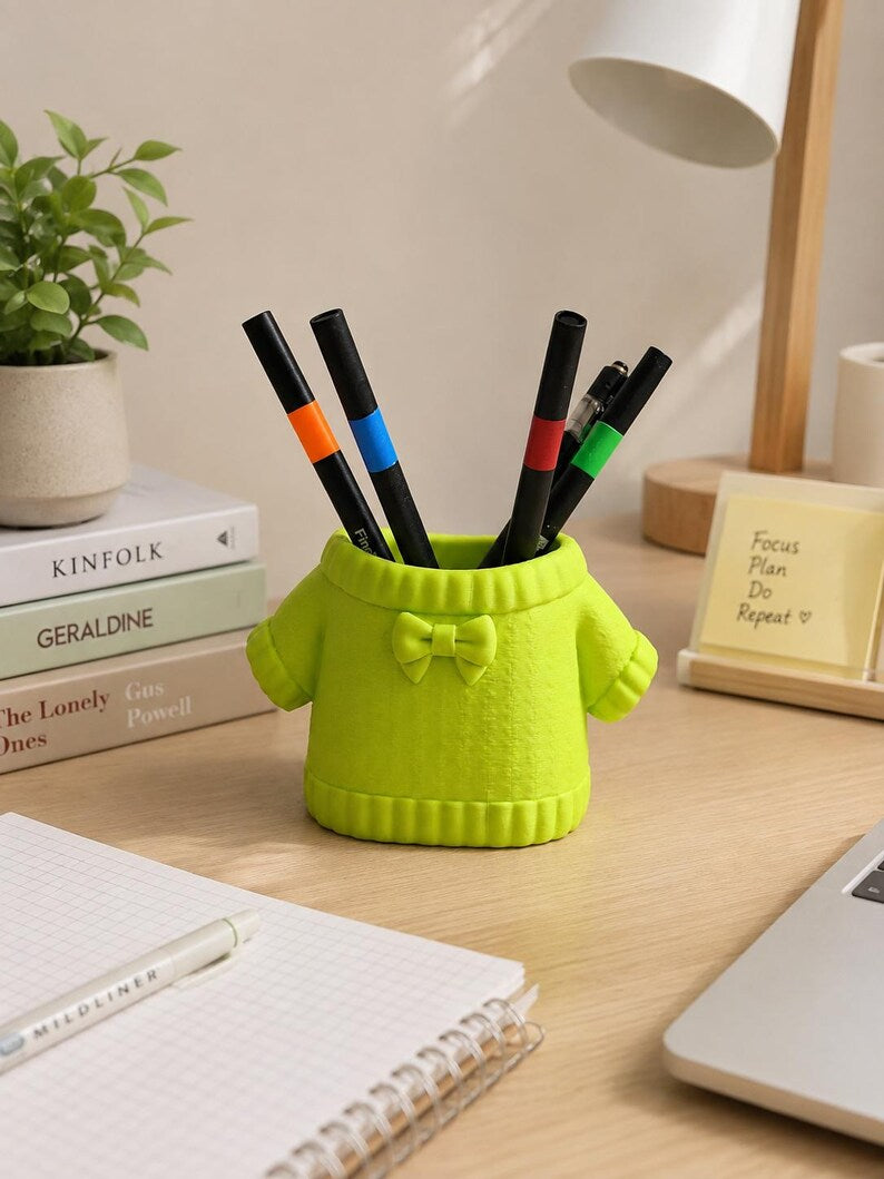 Pullover-Stiftehalter mit Schleife, 3D-gedruckter Stiftebecher, Schreibtischorganizer, PLA, 12 cm x 8 cm x 8 cm, 1 Stück